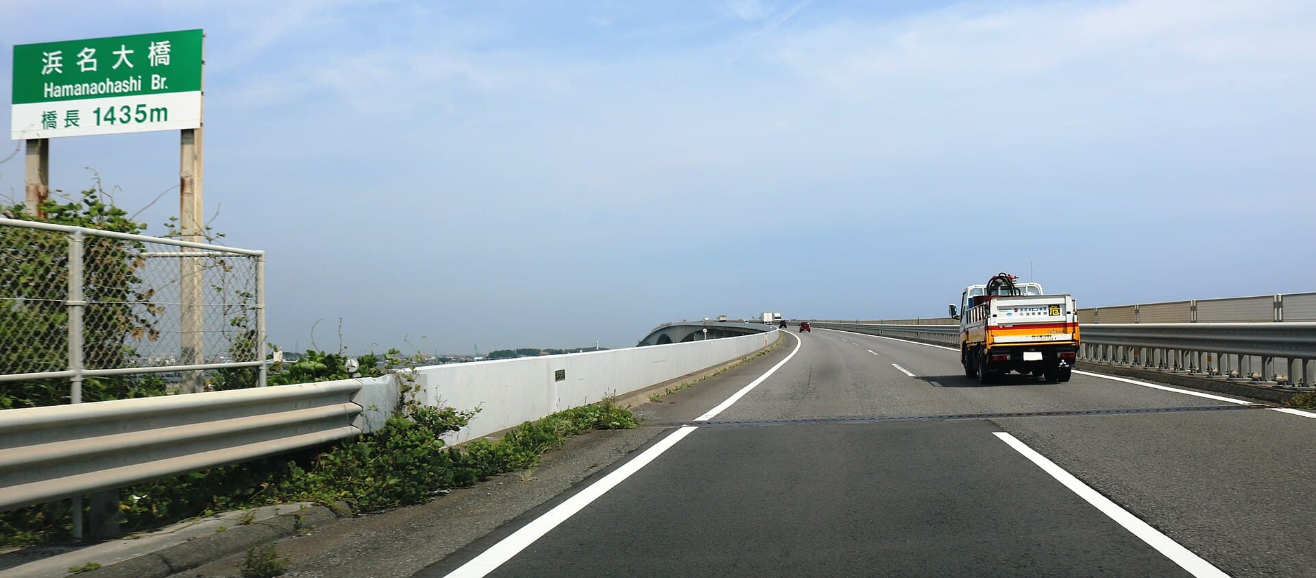浜名大桥：浜名大桥：Wikimedia Commons 文件「Hamana Bridge (Route 1).jpg」中的桥梁实景。