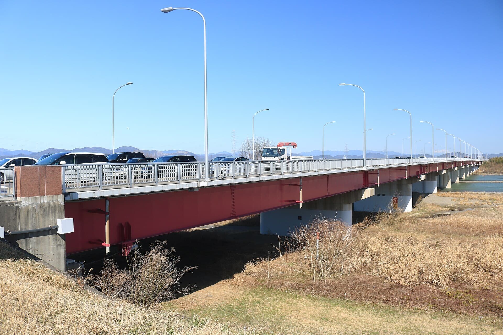 平野庄桥：平野庄桥：Wikimedia Commons 文件「Hiranosho Bridge s6.jpg」中的桥梁实景。