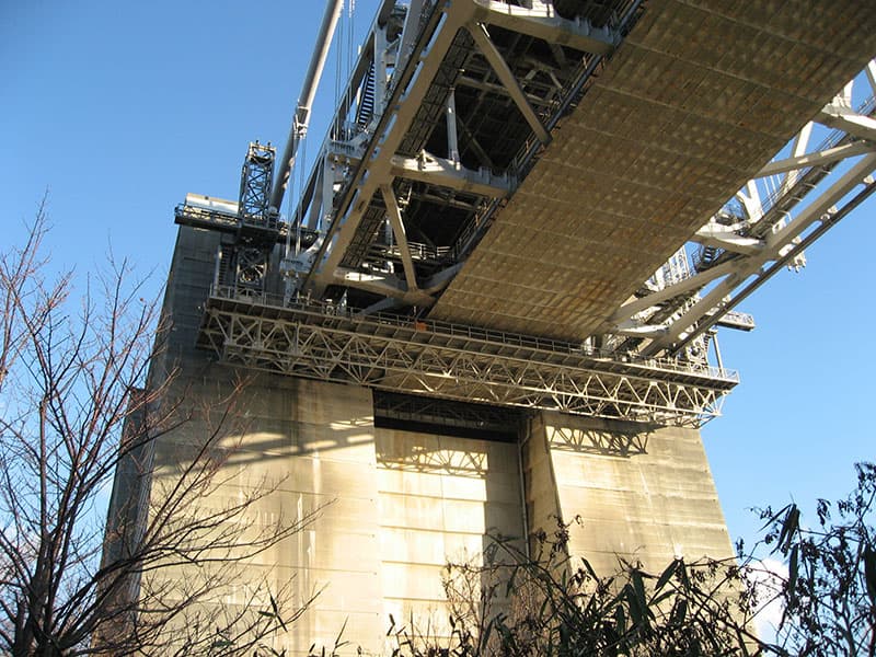北备赞濑户大桥：北备赞濑户大桥：Wikimedia Commons 文件「Kita Bisan-Seto Bridge anchorage.jpg」中的桥梁实景。