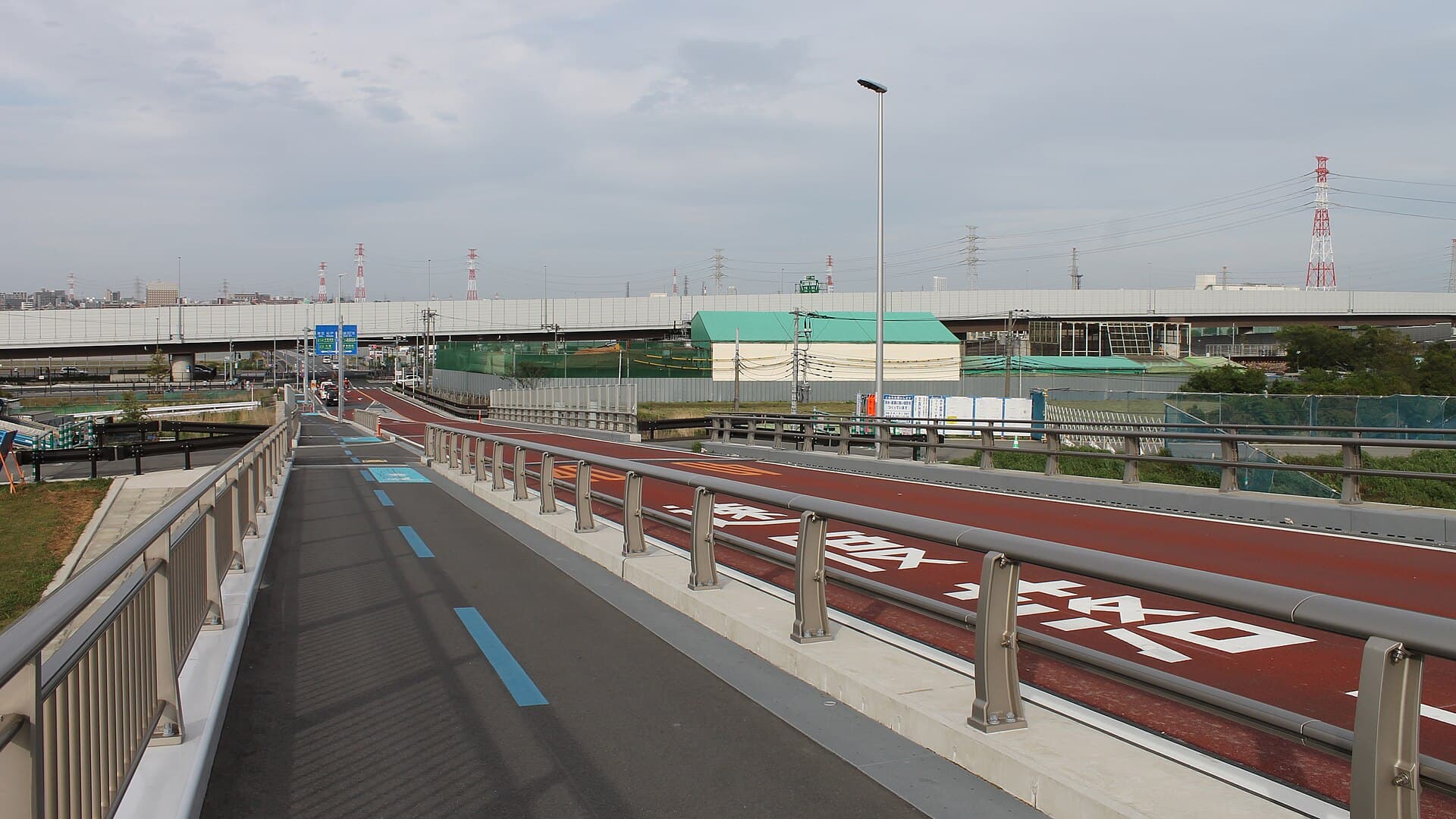 妙典桥：妙典桥：Wikimedia Commons 文件「Myoden bridge 20200503 162332.jpg」中的桥梁实景。