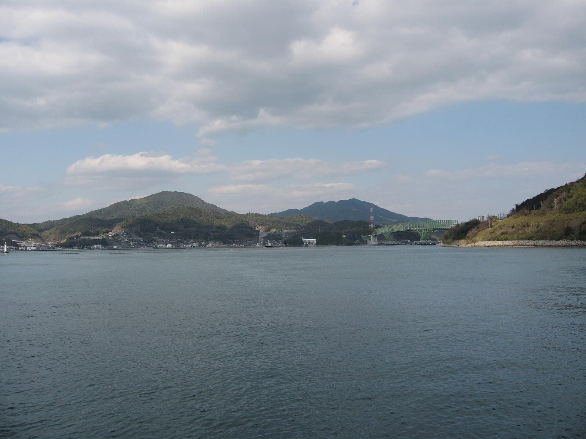 大岛大桥（山口县）：大岛大桥（山口县）：Wikimedia Commons 文件「大島大橋（山口県）.jpg」中的桥梁实景。