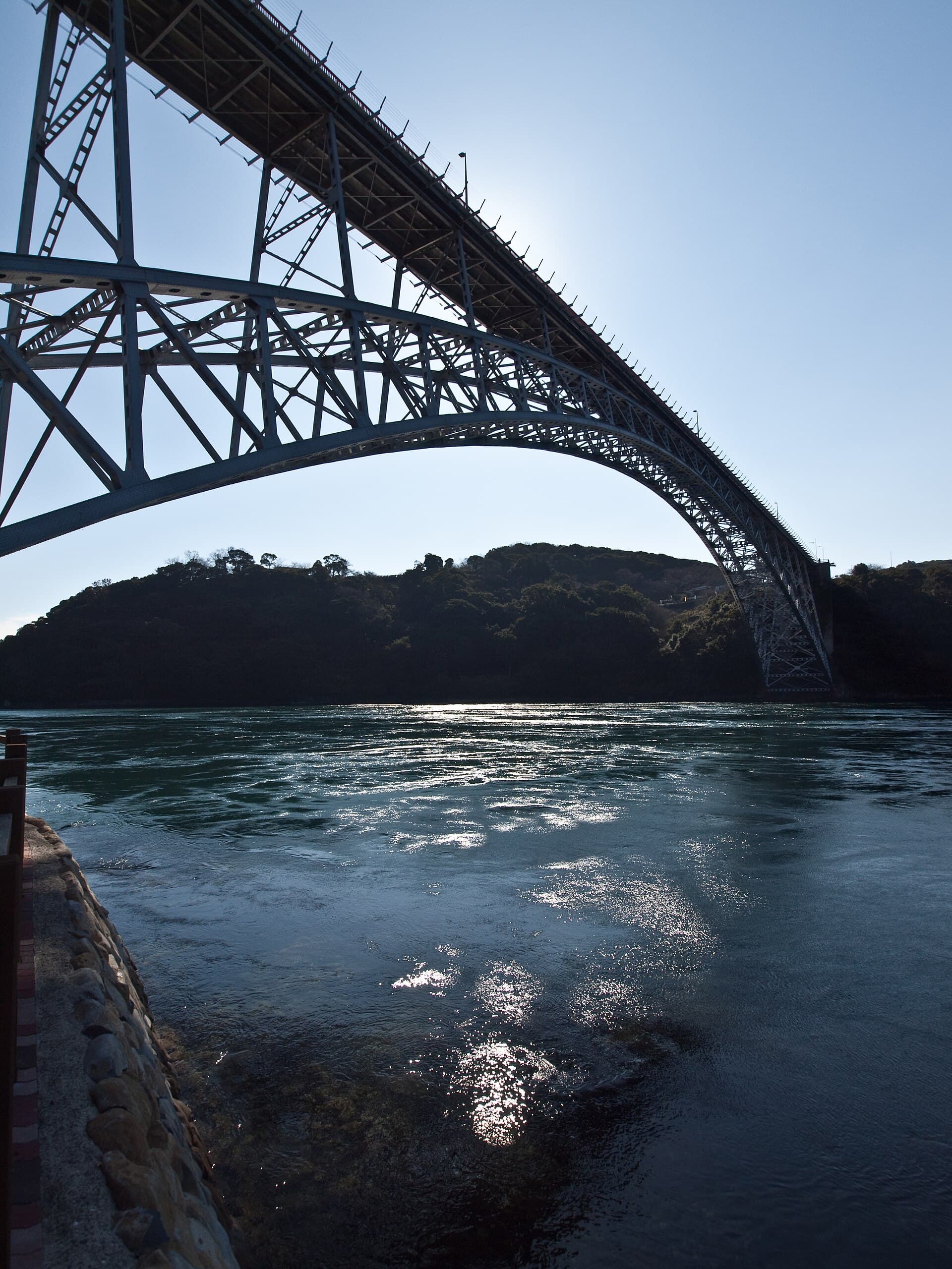 西海大桥（长崎）：西海大桥（长崎）：Wikimedia Commons 文件「Saikai Bridge 1031055.jpg」中的桥梁实景。