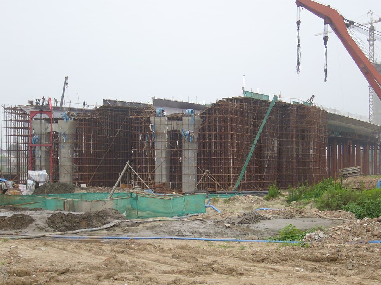 南京应天大街夹江大桥：应天大街夹江大桥边跨施工阶段