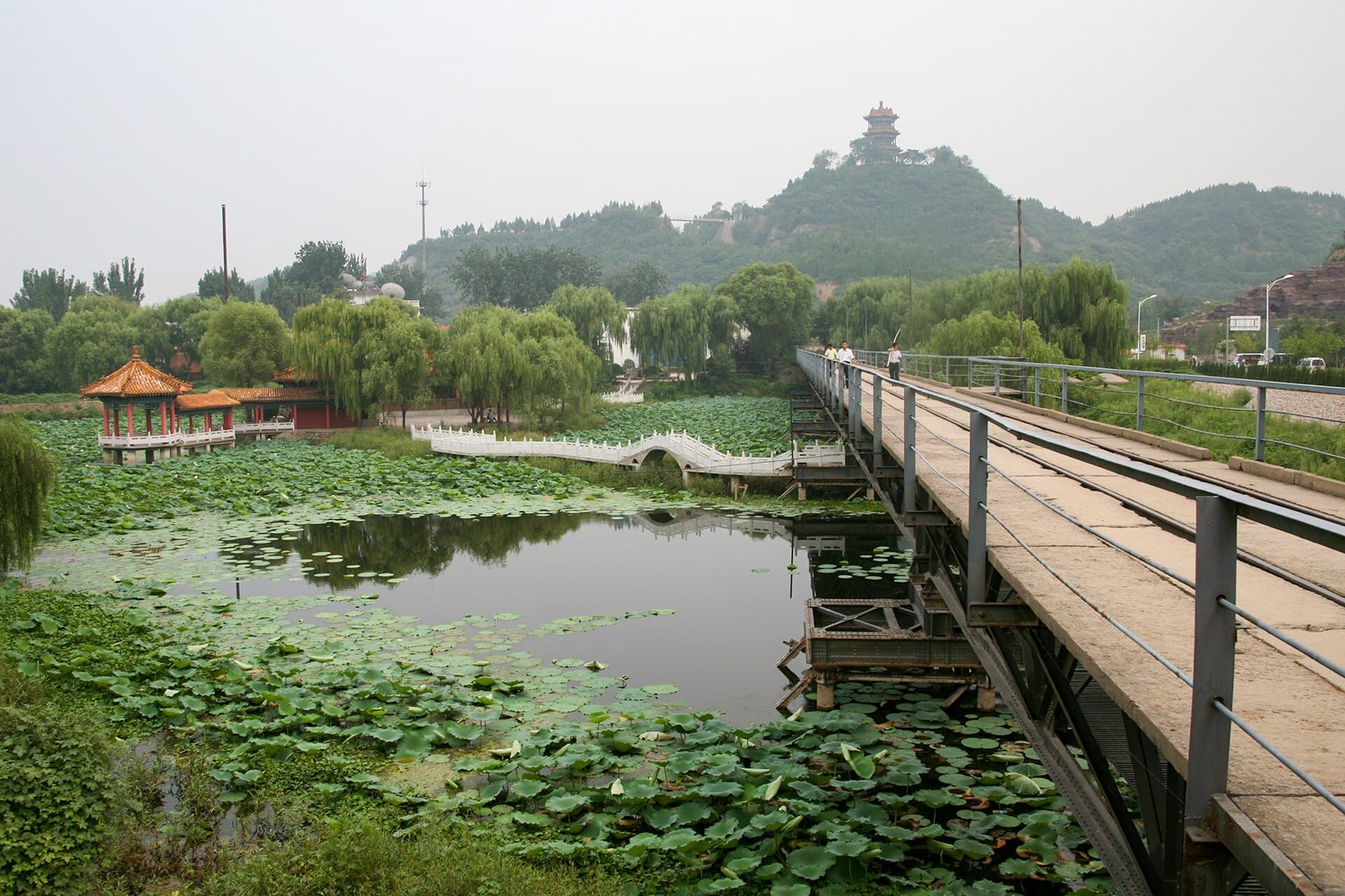 郑州黄河公路大桥：20070818 Remains of Peking-Hankow Railway Zhengzhou Bridge 01.jpg