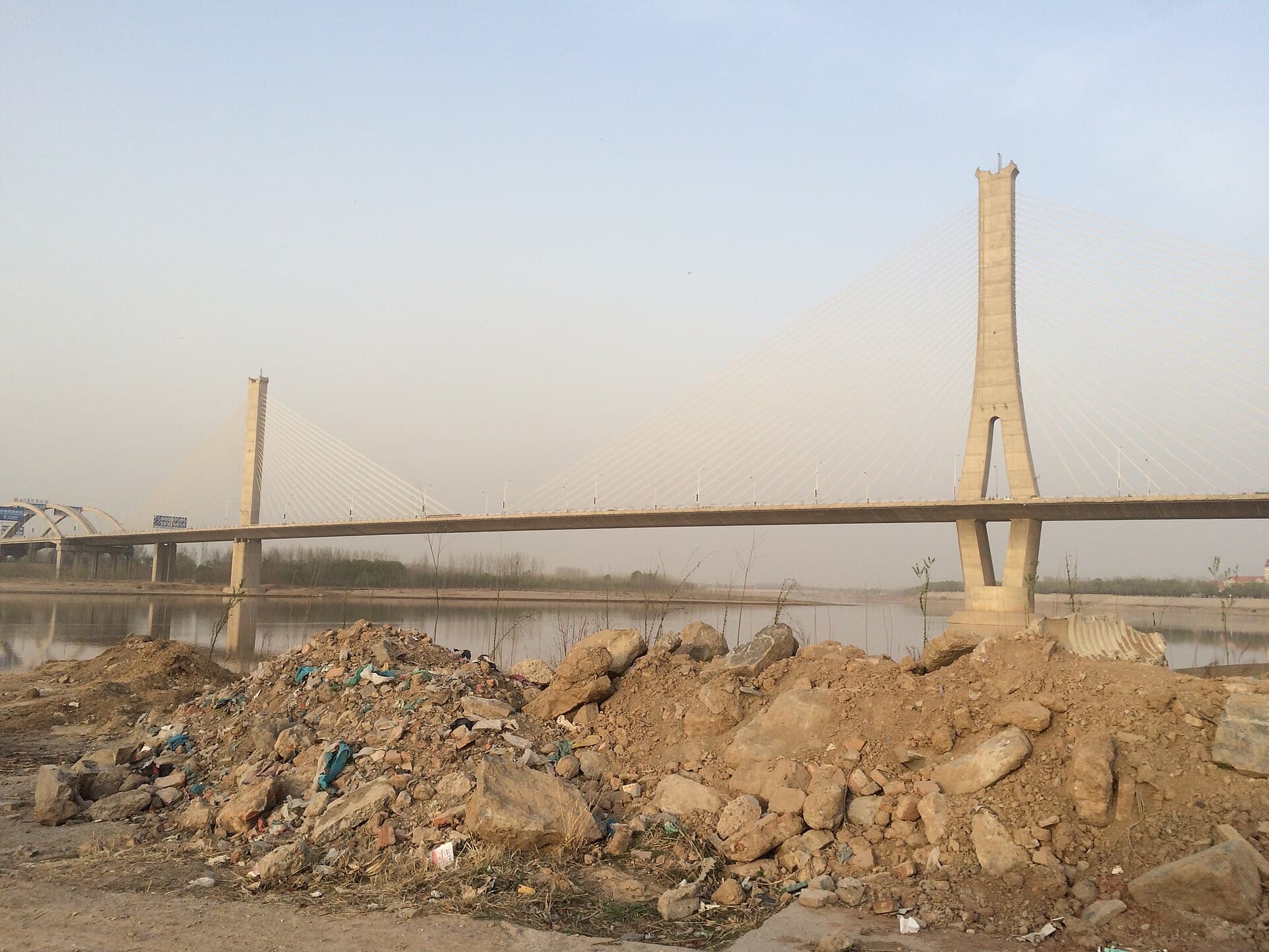 济南建邦黄河大桥：Jinan Jianbang Yellow River Bridge.jpg