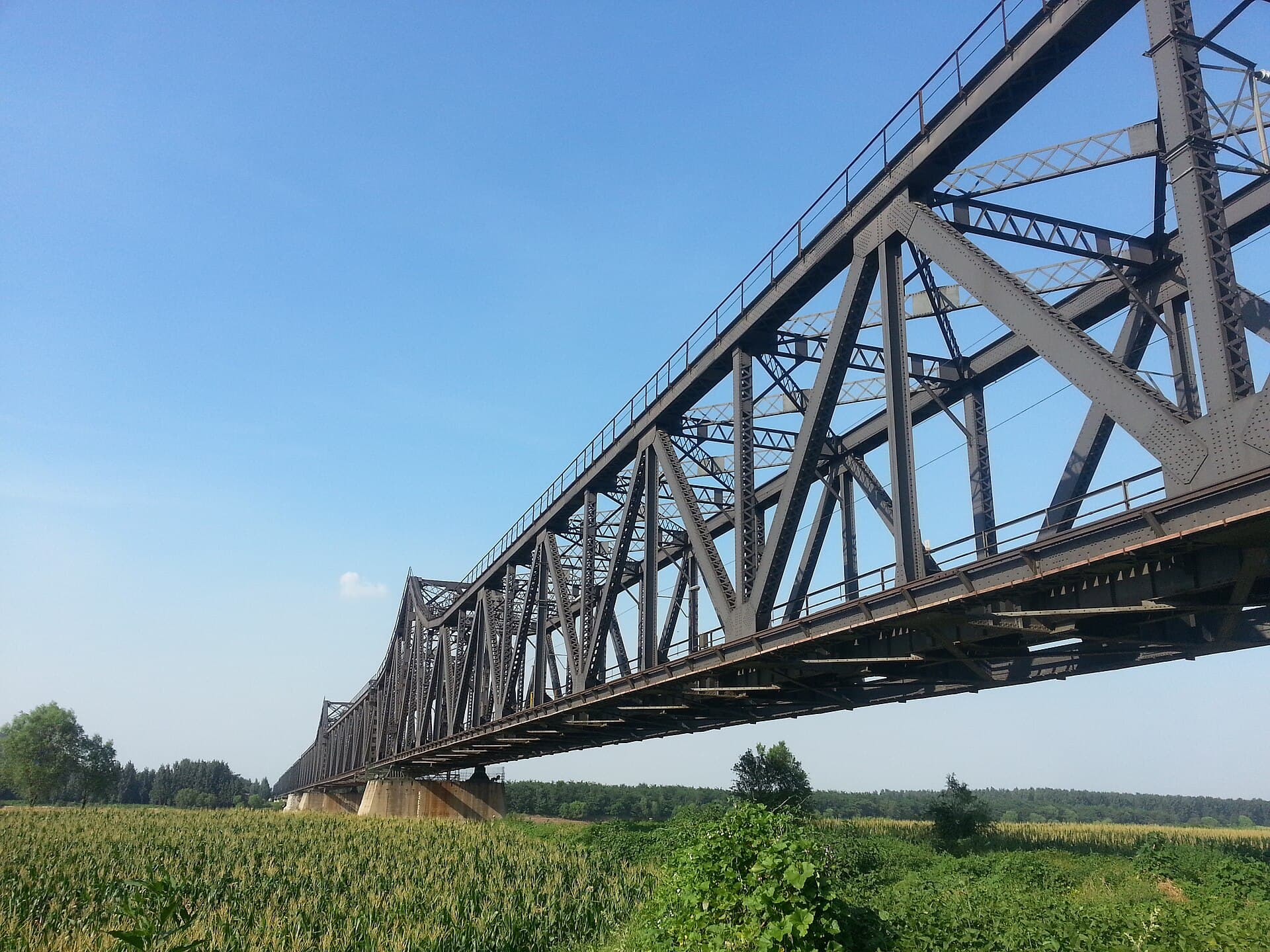 泺口黄河铁路大桥：泺口铁路桥桁架局部