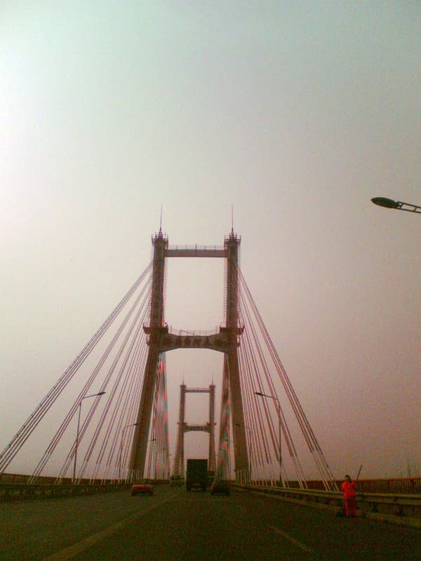 济南黄河大桥：济南黄河大桥桥塔（2008）